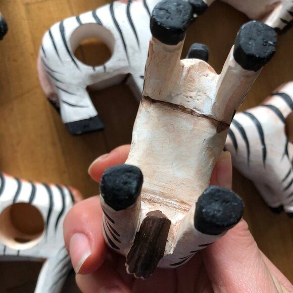 Set of 8 Wooden Napkin Ring Holders Zebra Hand Crafted Painted Vintage - Picture 6 of 12